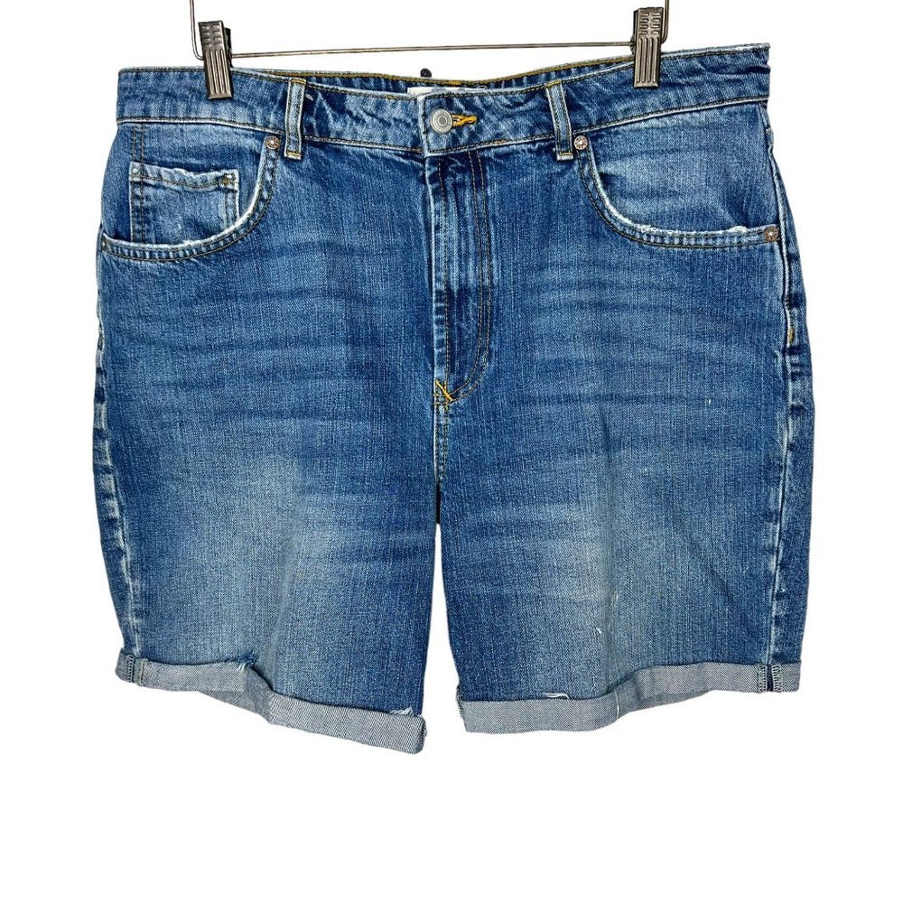 We The Free Medium Wash Rolled Cuff Denim Shorts 31